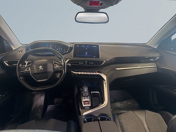 Peugeot 5008 8 of 18