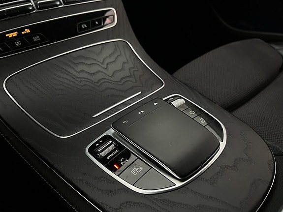 Mercedes-Benz E300 29 of 30
