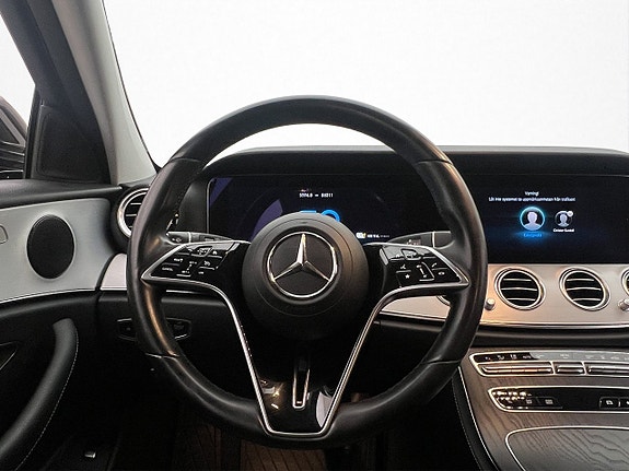 Mercedes-Benz E300 15 of 30
