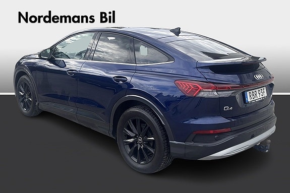 Audi Q4 Sportback e-tron 3 of 5
