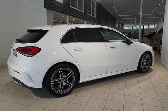 Mercedes-Benz A200 8 of 12