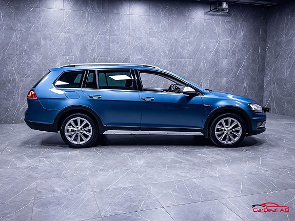 Volkswagen Golf Alltrack 8 of 26
