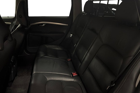 Volvo XC70 14 of 22