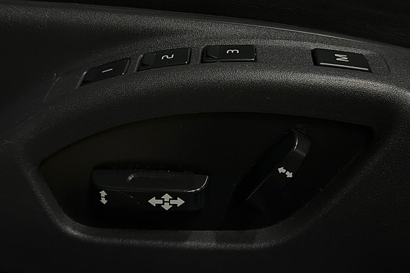 Volvo XC70 21 of 22