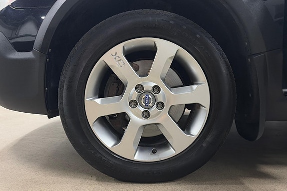 Volvo XC70 11 of 22