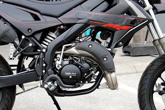 Rieju MRT SM | 2T | BLACK EDITION | MOPED | 45 | MOTARD MOPED 9 of 11