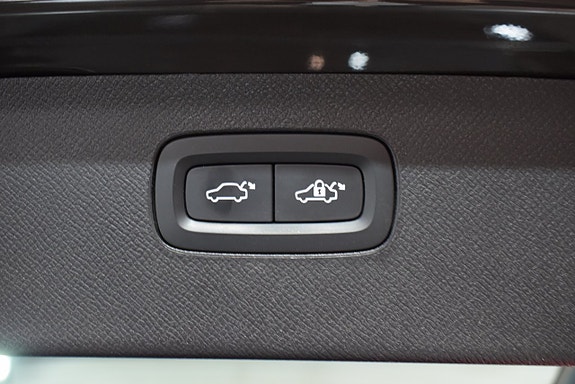 Volvo XC90 7 of 24