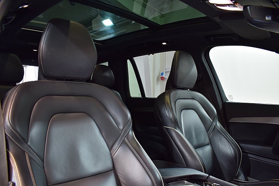 Volvo XC90 13 of 24