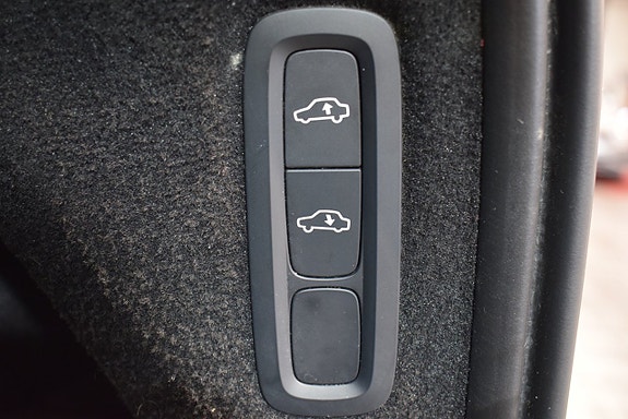 Volvo XC90 8 of 24