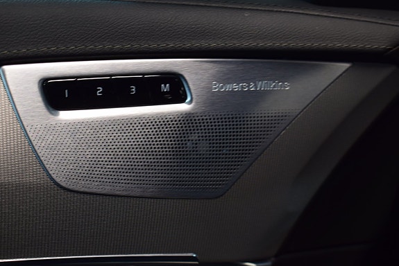 Volvo XC90 24 of 24