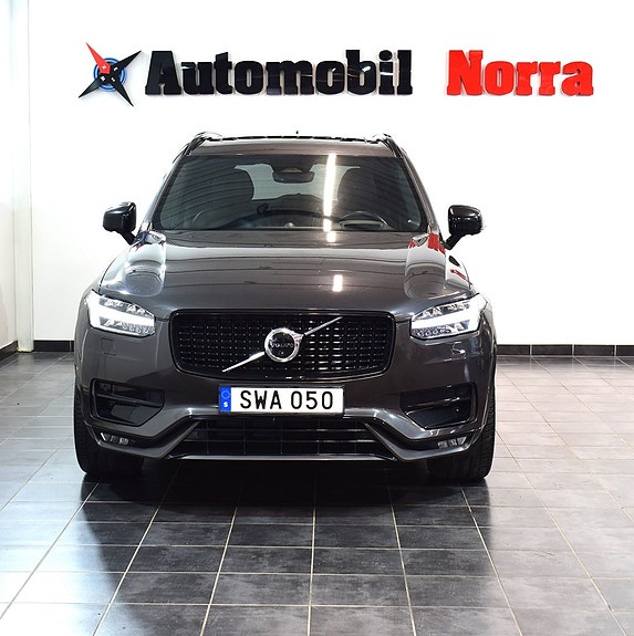 Volvo XC90 3 of 5