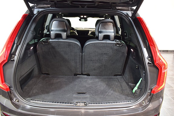 Volvo XC90 6 of 24