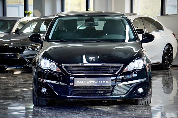 Peugeot 308 2 of 15