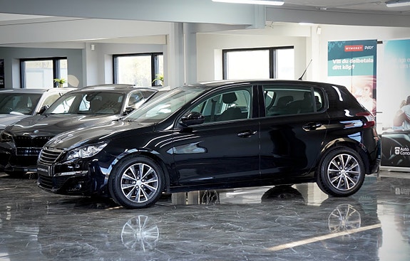 Peugeot 308 4 of 15