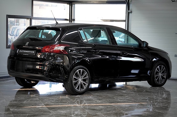 Peugeot 308 5 of 15