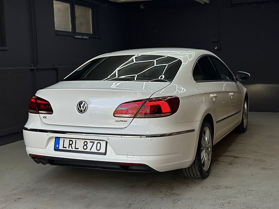 Volkswagen CC 4 of 5
