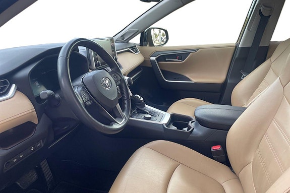 Toyota RAV4 11 of 27