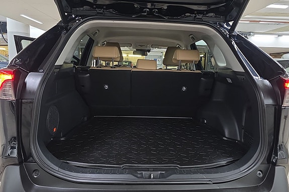 Toyota RAV4 25 of 27