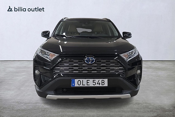 Toyota RAV4 2 of 27