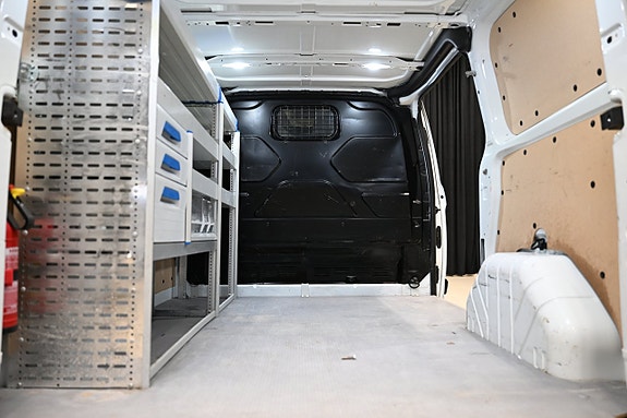 Ford Transit Custom 8 of 26