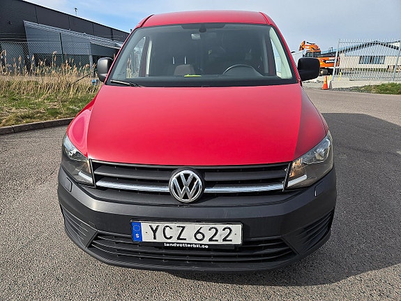 Volkswagen Caddy Maxi 3 of 5