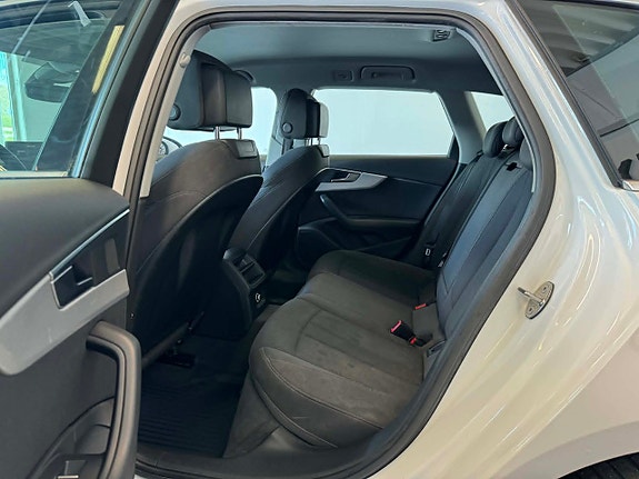Audi A4 15 of 26
