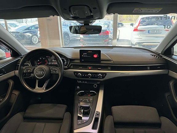 Audi A4 9 of 26