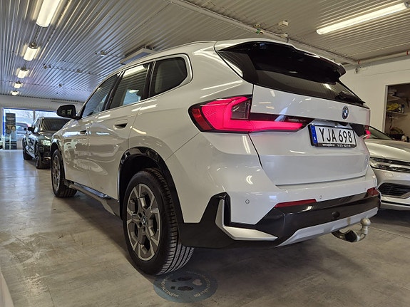 BMW X1 2 of 24