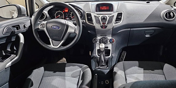 Ford Fiesta 5 of 10