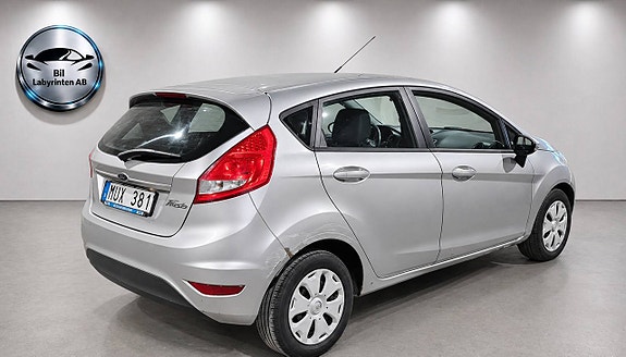 Ford Fiesta 3 of 10