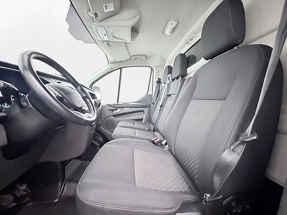 Ford Transit Custom 14 of 23