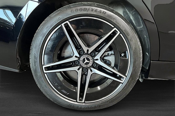 Mercedes-Benz C300 e 12 of 18