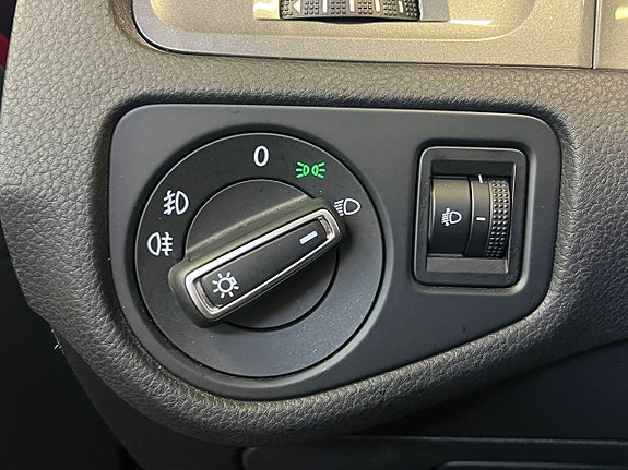 Volkswagen Golf Alltrack 19 of 19