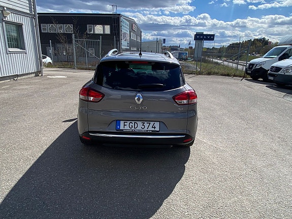 Renault Clio 8 of 16