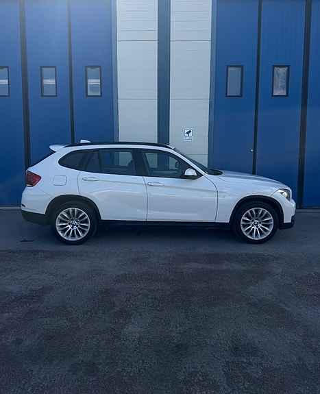 BMW X1 5 of 5