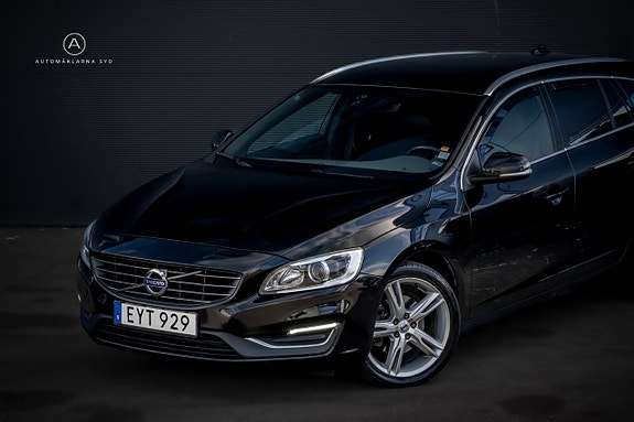 Volvo V60 3 of 5