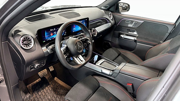 Mercedes-Benz GLB35 9 of 9