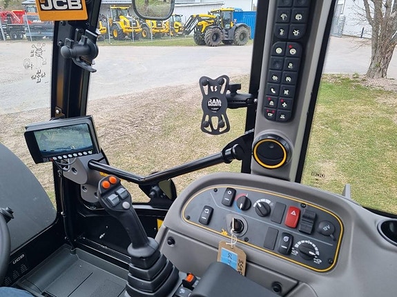 JCB TM420S 7 of 9