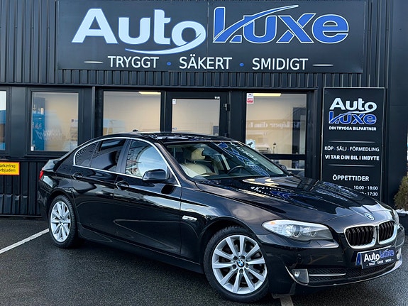 BMW 523i 3 of 5