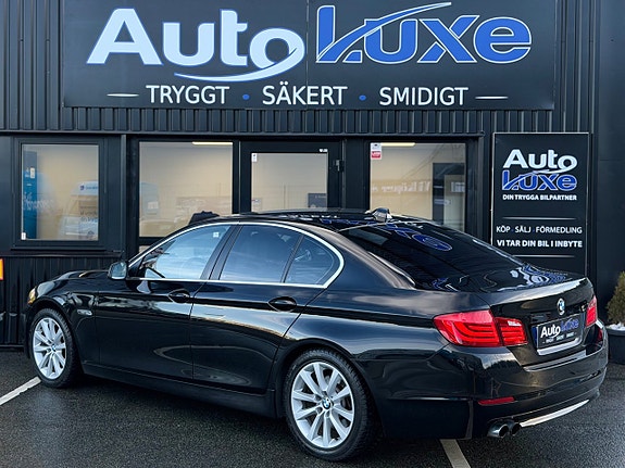 BMW 523i 5 of 5