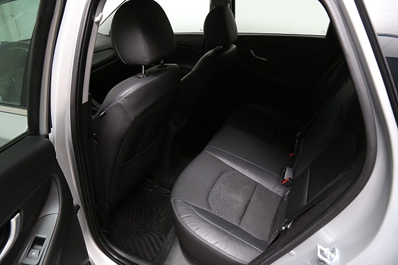Hyundai i30 24 of 25