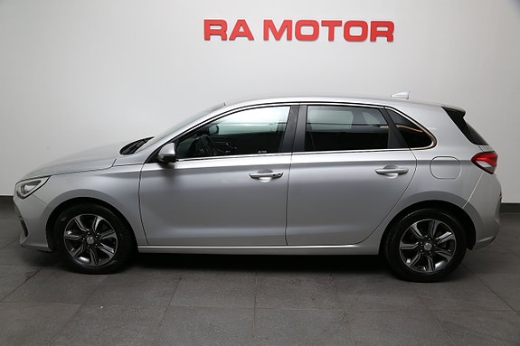 Hyundai i30 3 of 25