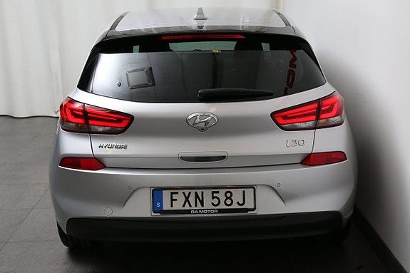 Hyundai i30 7 of 25