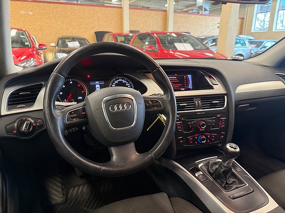Audi A4 6 of 12