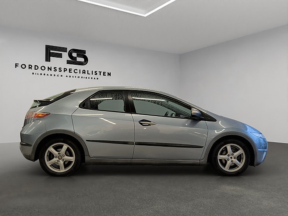 Honda Civic 2 of 5