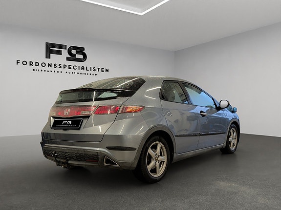 Honda Civic 3 of 5