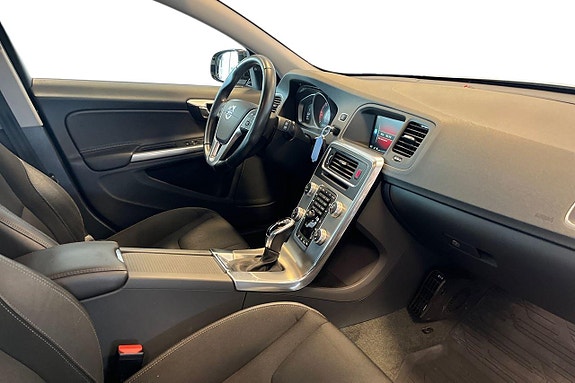 Volvo V60 Cross Country 20 of 29