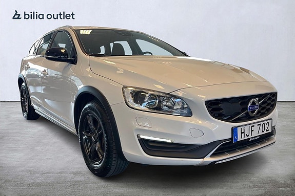 Volvo V60 Cross Country 8 of 29