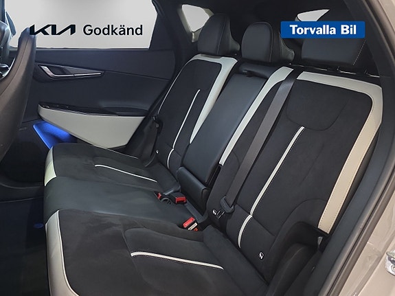 Kia EV6 10 of 15