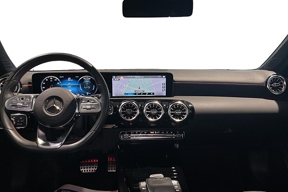 Mercedes-Benz A250 e 9 of 14